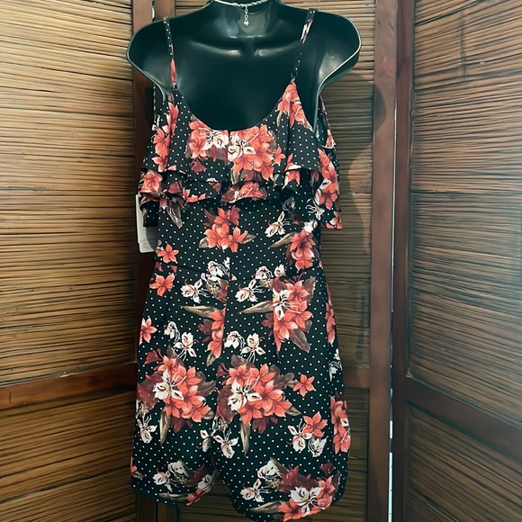 Floral romper - Harmony & Havoc size large - Picture 2 of 7